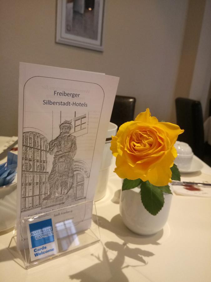 Hotel Am Obermarkt フライベルク エクステリア 写真